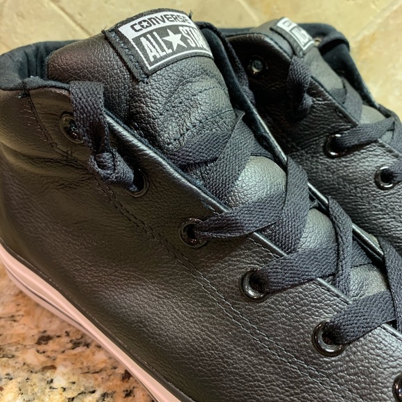 Converse Mens Black/White Size 11 - Picture 2 of 7